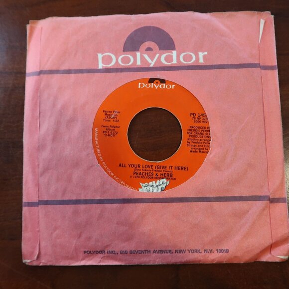 Peaches & Herb 7" Vinyl Record Shake Your Groove Thing / All Your Love Polydor 1 - Picture 2 of 4